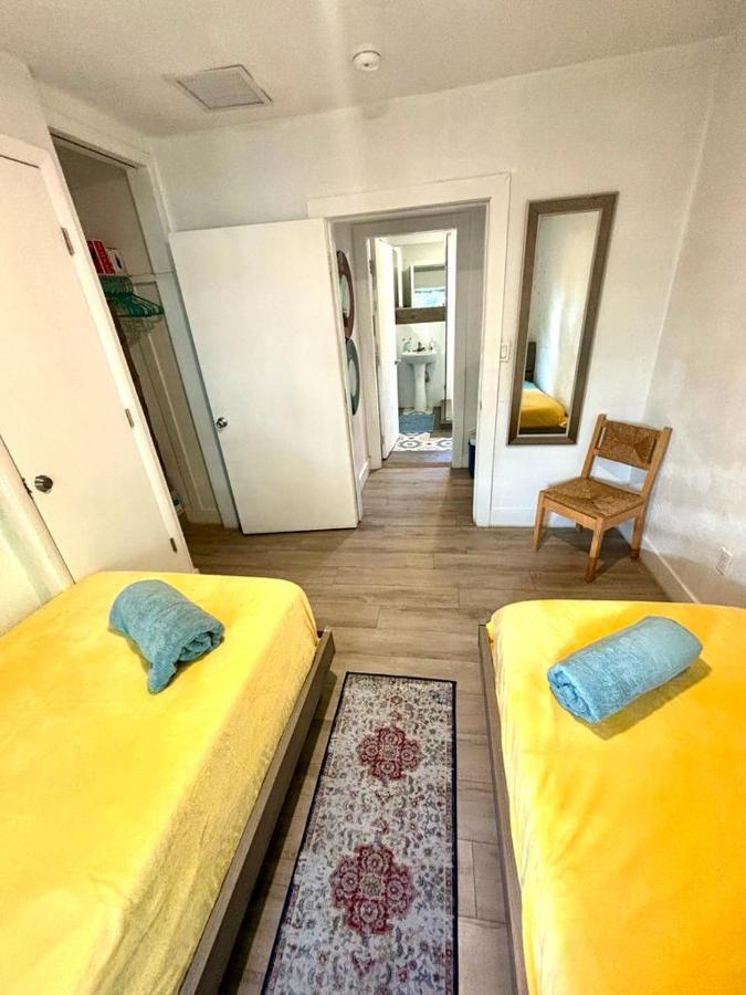 Nice 2 Twin Bedroom - Best Central Location In Miami - Luggage Storage, Parking And Laundry For Free!!!! Екстериор снимка