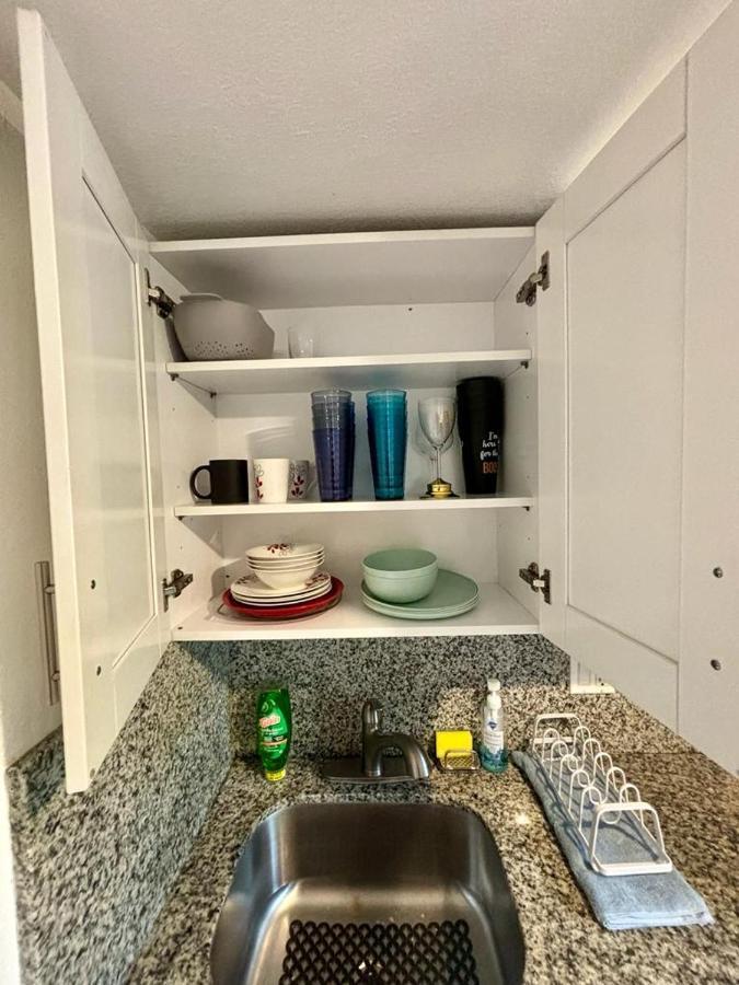 Nice 2 Twin Bedroom - Best Central Location In Miami - Luggage Storage, Parking And Laundry For Free!!!! Екстериор снимка
